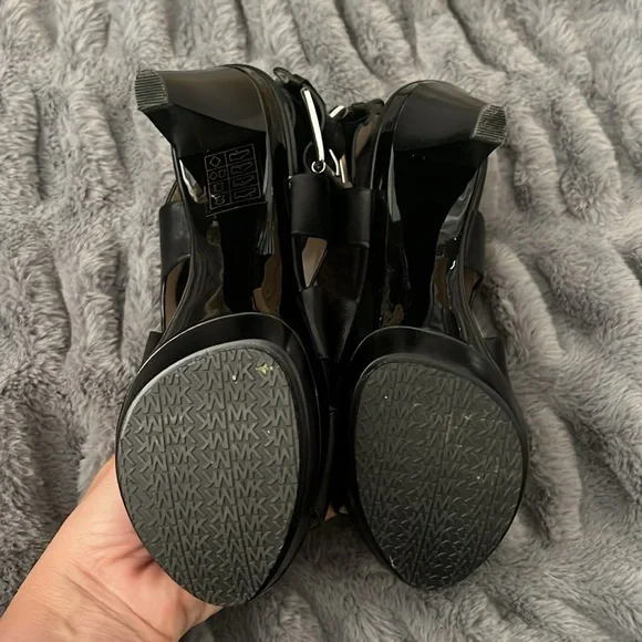 Michael Kors Black Leather Heels - Carla - worn only once on carpet. - Picture 4 of 7